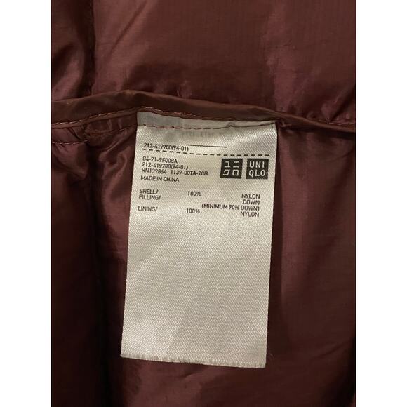 Uniqlo Women’s Ultra Light Down Jacket Small Wine Packable Travel Quilted Coat - Picture 13 of 16